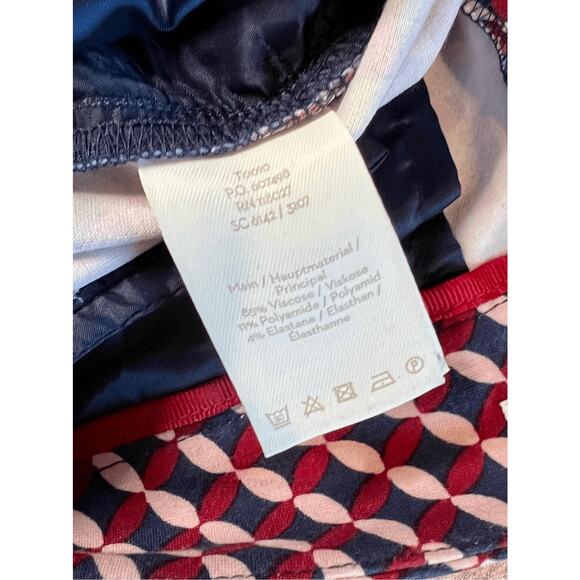 Boden Hampshire Red Geometric Petites Ponte Knit 7/8 Ankle Pant sz 10P Stretch - Picture 11 of 12